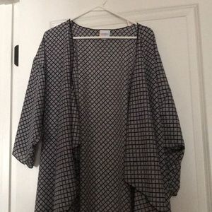 Brand new Lularoe Shirley size L